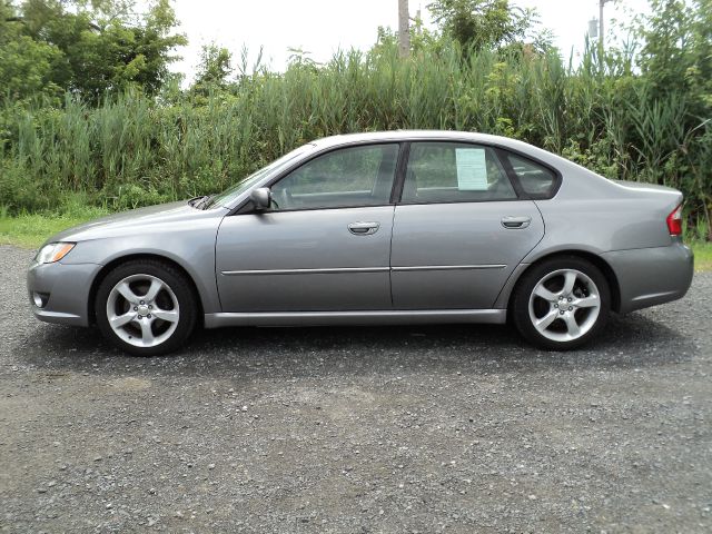 2009 Subaru Legacy LTZ 4X4 (marshalltown)