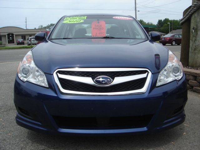 2010 Subaru Legacy LTZ 4X4 (marshalltown)