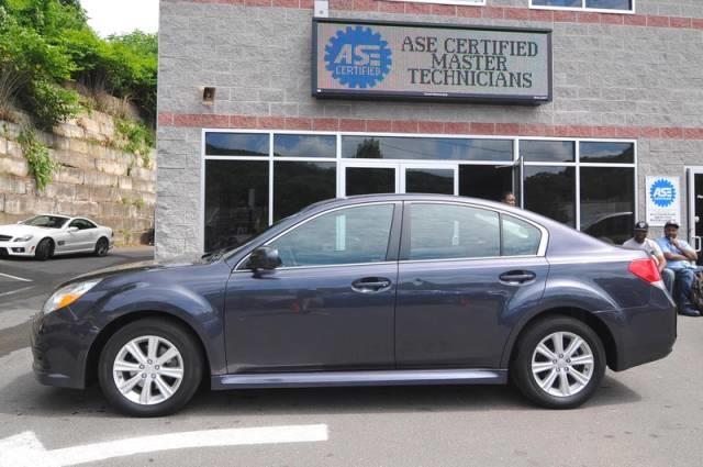 2011 Subaru Legacy 4WD Crew Cab 130 LTZ