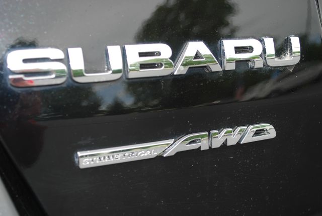 2011 Subaru Legacy 2.3T Sedan 4D