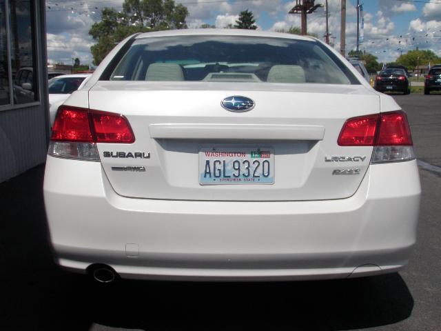 2011 Subaru Legacy Premium