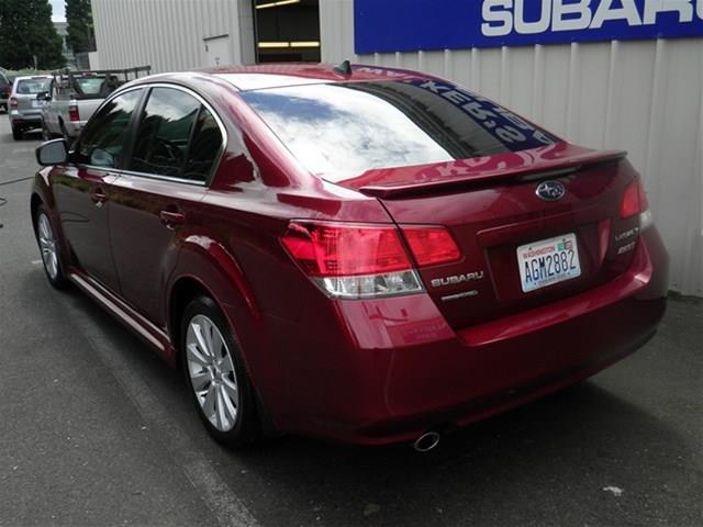 2012 Subaru Legacy LTZ 4X4 (marshalltown)