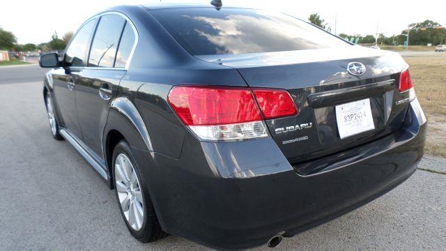 2012 Subaru Legacy LTZ 4X4 (marshalltown)