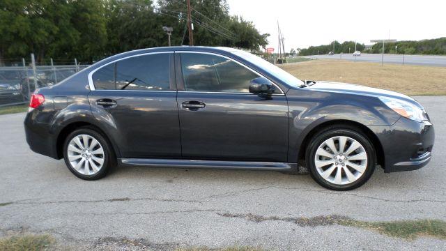 2012 Subaru Legacy LTZ 4X4 (marshalltown)