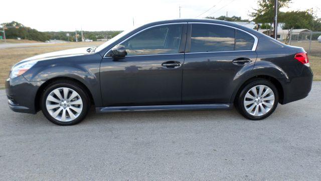 2012 Subaru Legacy LTZ 4X4 (marshalltown)