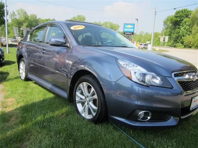 2013 Subaru Legacy LTZ 4X4 (marshalltown)