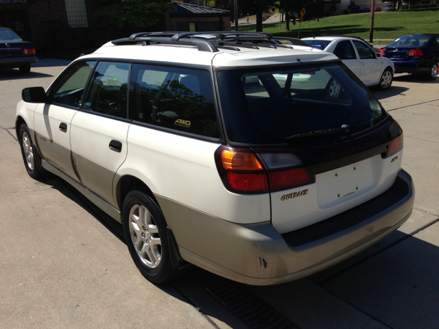 2000 Subaru Outback 143.5 LTZ