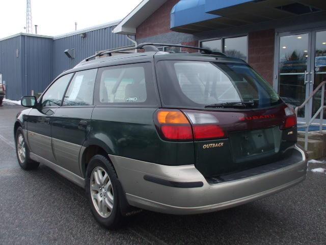 2000 Subaru Outback Laramie