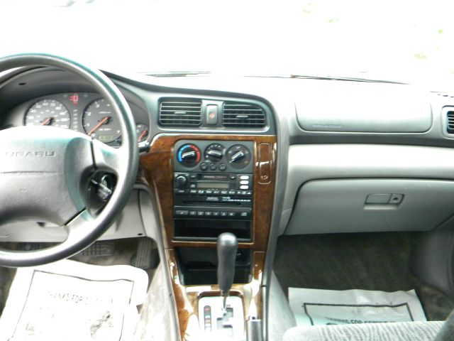 2000 Subaru Outback 143.5 LTZ