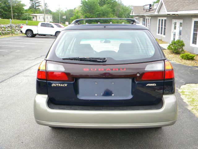 2000 Subaru Outback 143.5 LTZ