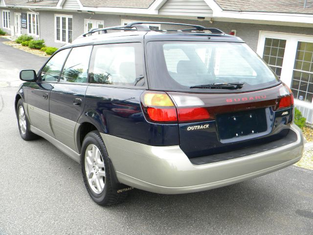 2000 Subaru Outback 143.5 LTZ