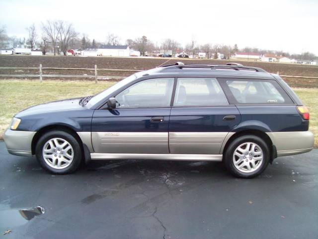 2000 Subaru Outback Base