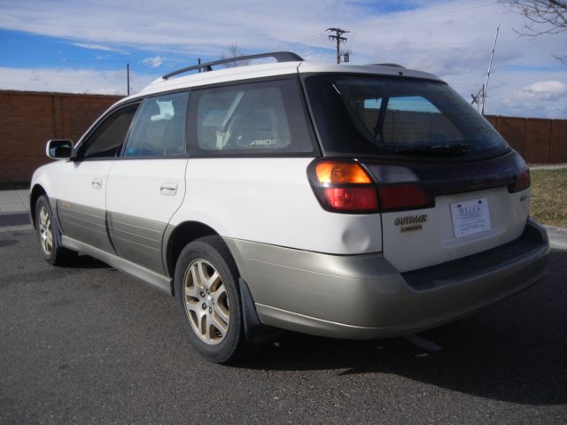 2000 Subaru Outback LS 4WD