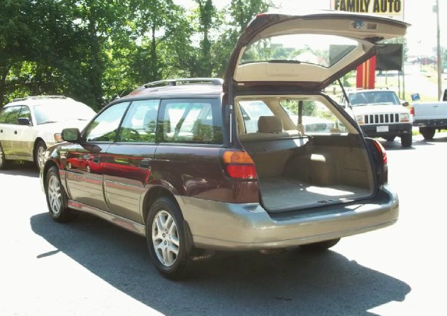 2000 Subaru Outback 143.5 LTZ