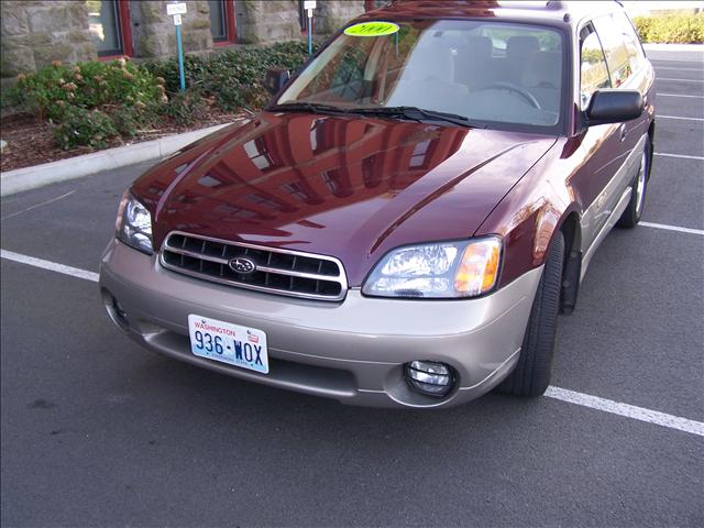 2000 Subaru Outback Base