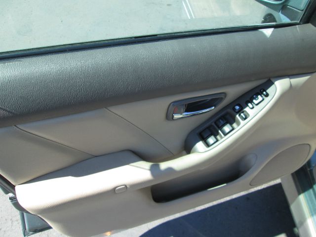 2001 Subaru Outback Panel LS