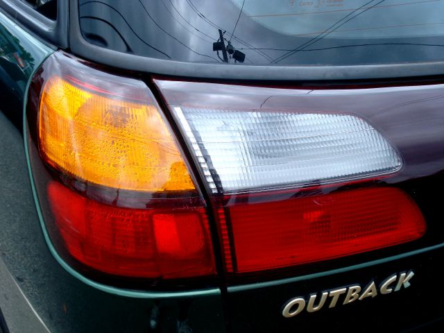 2002 Subaru Outback SW2