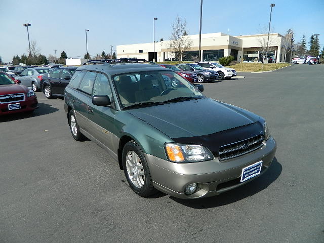 2002 Subaru Outback Base