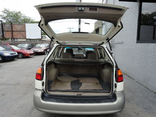 2003 Subaru Outback 143.5 LTZ