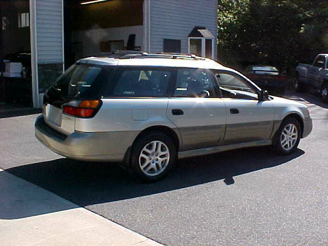 2003 Subaru Outback 143.5 LTZ