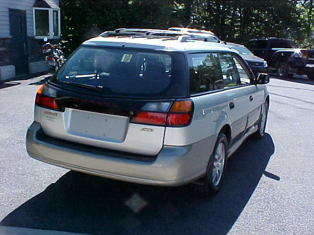 2003 Subaru Outback 143.5 LTZ