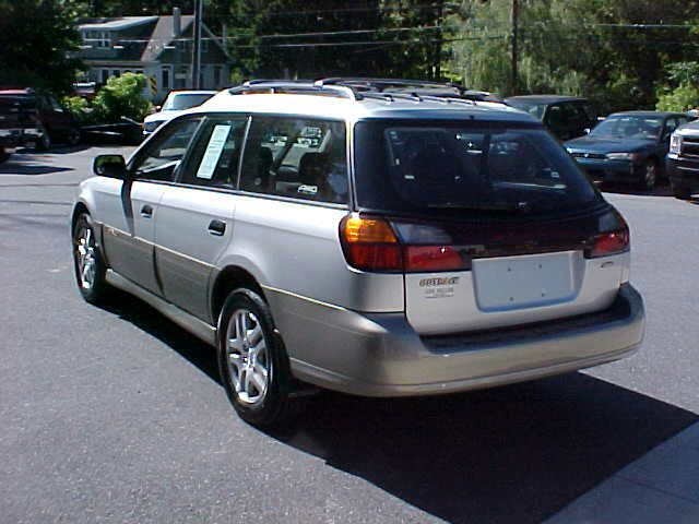 2003 Subaru Outback 143.5 LTZ