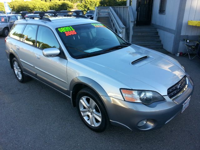 2005 Subaru Outback Sun/nav