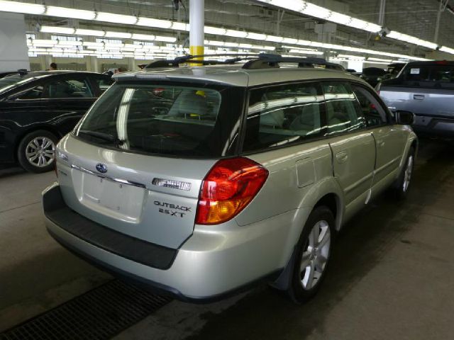 2006 Subaru Outback Reg Cab 112 WB XL