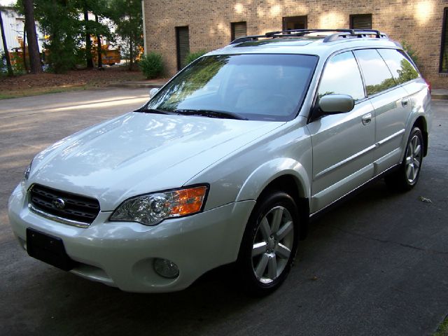 2006 Subaru Outback LTZ 4X4 (marshalltown)