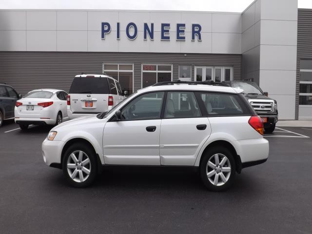 2007 Subaru Outback 4dr Sdn LTZ Sedan