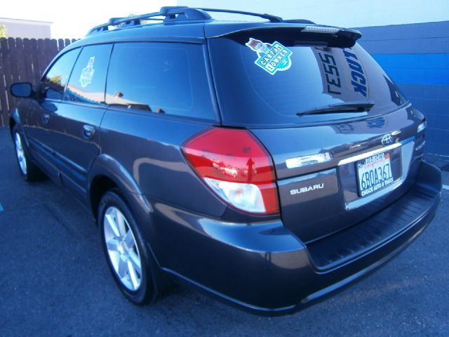 2008 Subaru Outback LTZ 4X4 (marshalltown)