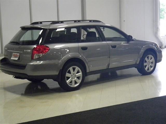 2008 Subaru Outback 4X4- SR5- Double Cab