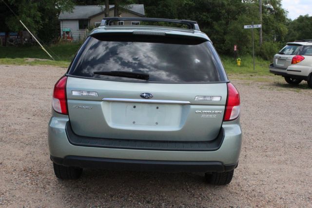 2009 Subaru Outback LTZ 4X4 (marshalltown)