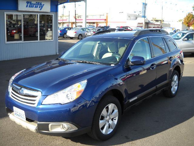 2010 Subaru Outback SLT 25