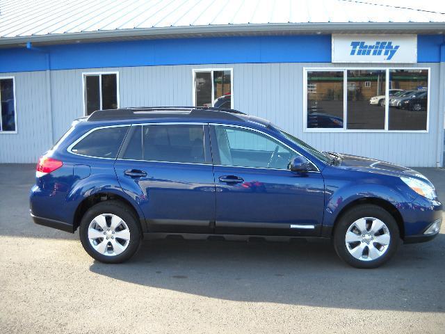 2010 Subaru Outback SLT 25