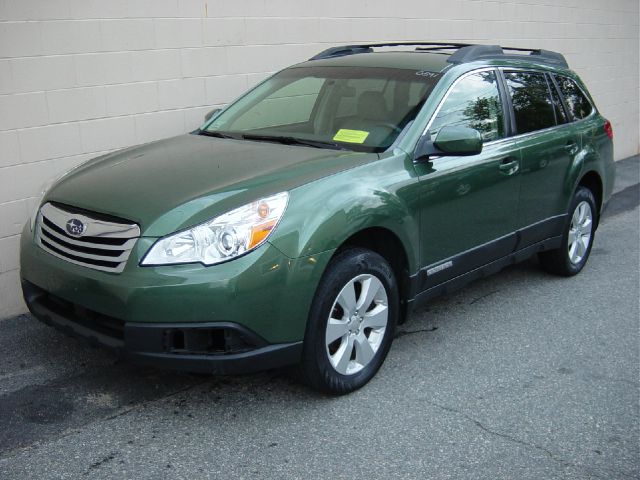 2010 Subaru Outback 2.3T Sedan 4D