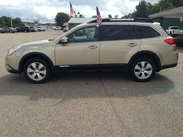 2010 Subaru Outback LTZ 4X4 (marshalltown)