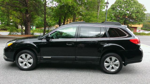 2010 Subaru Outback 2.3T Sedan 4D