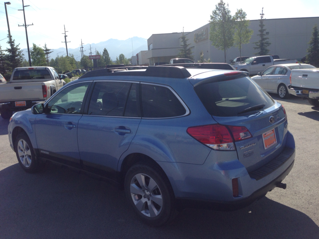 2010 Subaru Outback LTZ 4X4 (marshalltown)