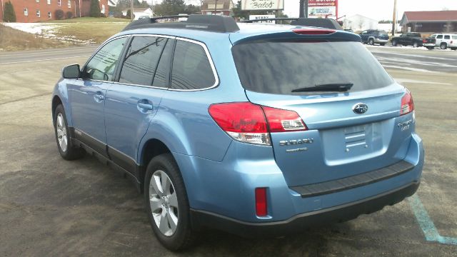 2010 Subaru Outback 2.3T Sedan 4D