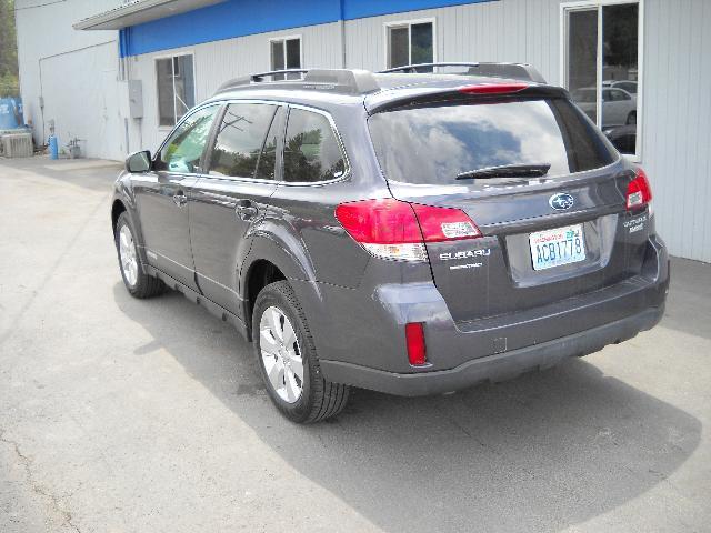 2010 Subaru Outback Premium