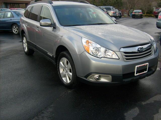 2010 Subaru Outback LTZ LEA SR NAV PRB C2