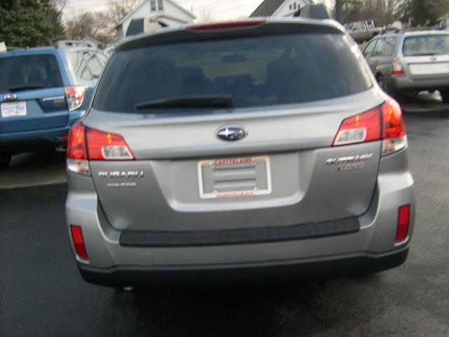 2010 Subaru Outback LTZ LEA SR NAV PRB C2