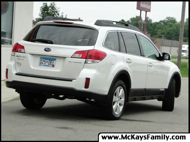 2010 Subaru Outback Premium