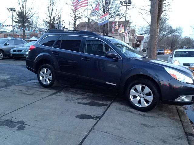 2011 Subaru Outback 2.3T Sedan 4D