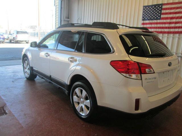 2011 Subaru Outback 2.3T Sedan 4D