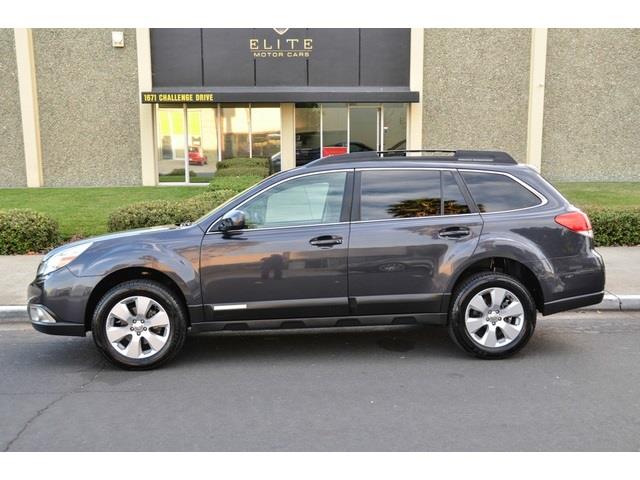 2011 Subaru Outback 2.3T Sedan 4D