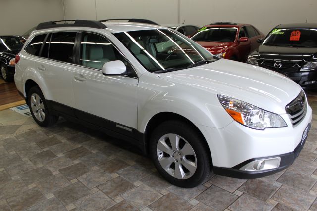 2011 Subaru Outback 2.3T Sedan 4D