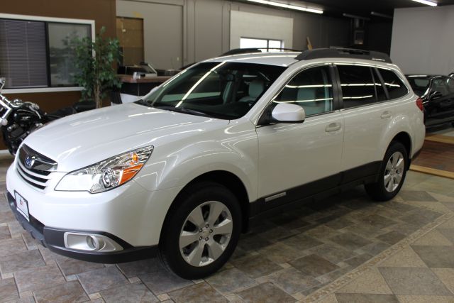 2011 Subaru Outback 2.3T Sedan 4D