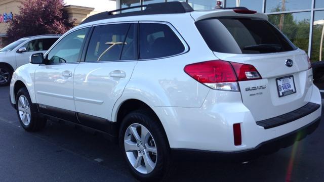 2013 Subaru Outback 2 Door